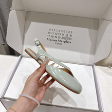 高版本出厂 平底 【Maison Margiela】MM6马吉拉2026ss新品夏季平底分趾鞋凉鞋~夏季 高版本出厂 平底 【Maison Margiela】MM6马吉拉2026ss新品夏季平底分趾鞋凉鞋~夏季