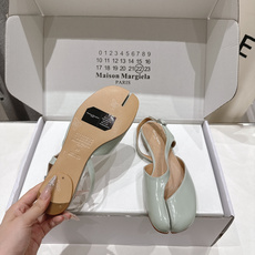 高版本出厂 平底 【Maison Margiela】MM6马吉拉2026ss新品夏季平底分趾鞋凉鞋~夏季 高版本出厂 平底 【Maison Margiela】MM6马吉拉2026ss新品夏季平底分趾鞋凉鞋~夏季