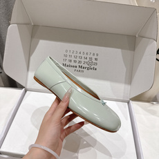 高版本出厂 平底 【Maison Margiela】MM6马吉拉2026ss新品夏季平底分趾鞋凉鞋~夏季 高版本出厂 平底 【Maison Margiela】MM6马吉拉2026ss新品夏季平底分趾鞋凉鞋~夏季