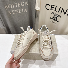顶级版本 莞货 男码+10 GGDB~~新款做旧脏脏鞋德训鞋休闲鞋情侣款Golden Goose De 顶级版本 莞货 男码+10 GGDB~~新款做旧脏脏鞋德训鞋休闲鞋情侣款Golden Goose De