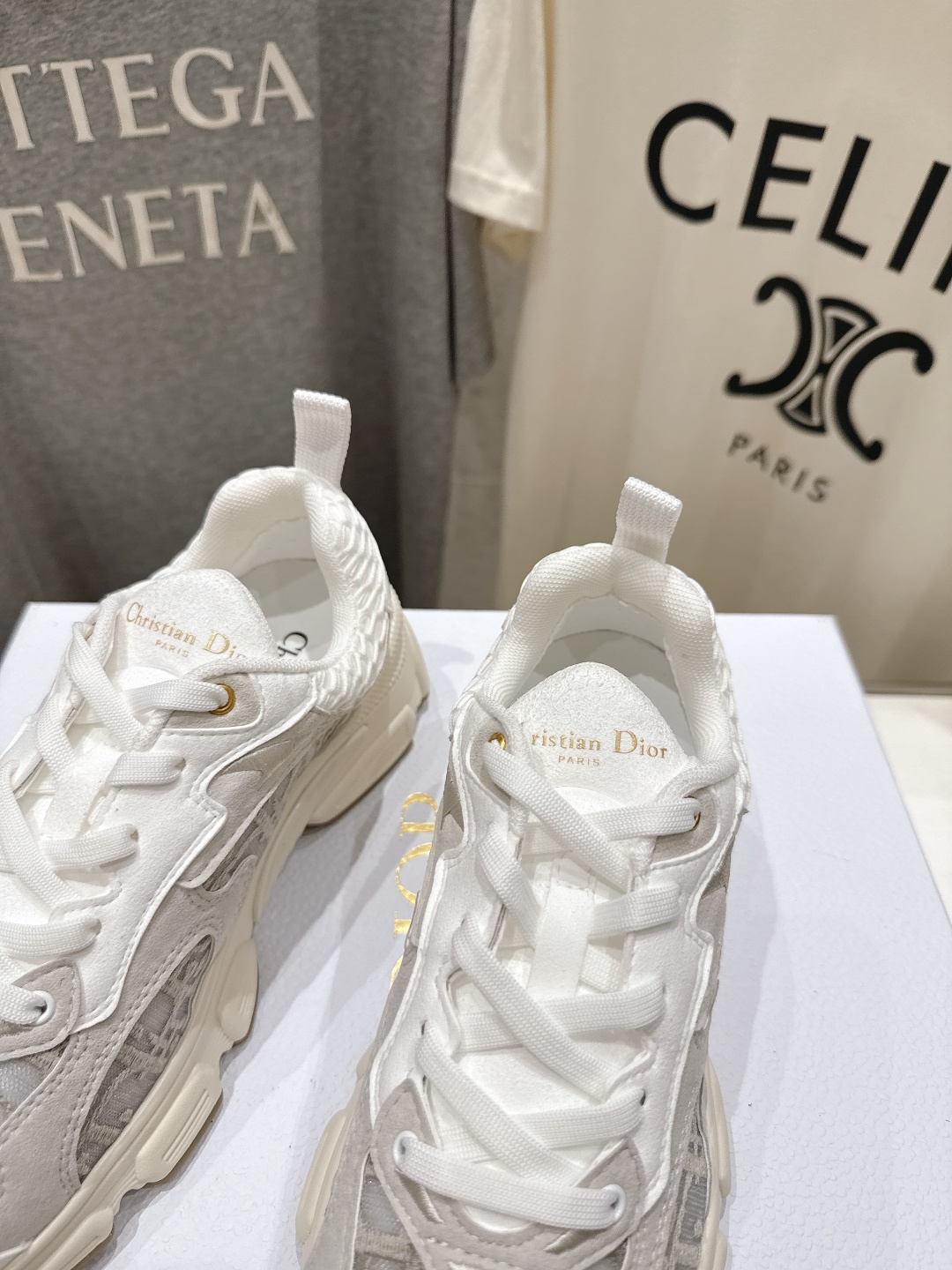 市场高版本    Dior*迪奥D家2026ss新款新色厚底休闲运动鞋老爹鞋，融入d家高定精神诠释经典跑