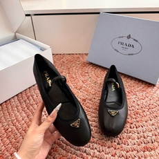 🌾G887统一飞机盒顶级品质所见即所得Prada/普拉达26WF早春新品复古三角标褶皱粗跟平底玛丽珍鞋单 🌾G887统一飞机盒顶级品质所见即所得Prada/普拉达26WF早春新品复古三角标褶皱粗跟平底玛丽珍鞋单