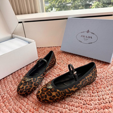 🌾G887统一飞机盒顶级品质所见即所得Prada/普拉达26WF早春新品复古三角标褶皱粗跟平底玛丽珍鞋单 🌾G887统一飞机盒顶级品质所见即所得Prada/普拉达26WF早春新品复古三角标褶皱粗跟平底玛丽珍鞋单