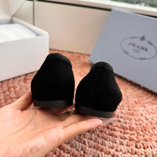 🌾G887统一飞机盒顶级品质所见即所得Prada/普拉达26WF早春新品复古三角标褶皱粗跟平底玛丽珍鞋单 🌾G887统一飞机盒顶级品质所见即所得Prada/普拉达26WF早春新品复古三角标褶皱粗跟平底玛丽珍鞋单
