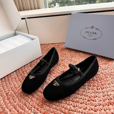 🌾G887统一飞机盒顶级品质所见即所得Prada/普拉达26WF早春新品复古三角标褶皱粗跟平底玛丽珍鞋单 🌾G887统一飞机盒顶级品质所见即所得Prada/普拉达26WF早春新品复古三角标褶皱粗跟平底玛丽珍鞋单