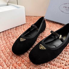 🌾G887统一飞机盒顶级品质所见即所得Prada/普拉达26WF早春新品复古三角标褶皱粗跟平底玛丽珍鞋单 🌾G887统一飞机盒顶级品质所见即所得Prada/普拉达26WF早春新品复古三角标褶皱粗跟平底玛丽珍鞋单
