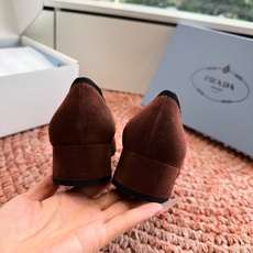 🌾G887统一飞机盒顶级品质所见即所得Prada/普拉达26WF早春新品复古三角标褶皱粗跟平底玛丽珍鞋单 🌾G887统一飞机盒顶级品质所见即所得Prada/普拉达26WF早春新品复古三角标褶皱粗跟平底玛丽珍鞋单