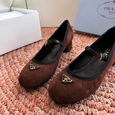 🌾G887统一飞机盒顶级品质所见即所得Prada/普拉达26WF早春新品复古三角标褶皱粗跟平底玛丽珍鞋单 🌾G887统一飞机盒顶级品质所见即所得Prada/普拉达26WF早春新品复古三角标褶皱粗跟平底玛丽珍鞋单