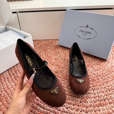 🌾G887统一飞机盒顶级品质所见即所得Prada/普拉达26WF早春新品复古三角标褶皱粗跟平底玛丽珍鞋单 🌾G887统一飞机盒顶级品质所见即所得Prada/普拉达26WF早春新品复古三角标褶皱粗跟平底玛丽珍鞋单