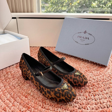 🌾G887统一飞机盒顶级品质所见即所得Prada/普拉达26WF早春新品复古三角标褶皱粗跟平底玛丽珍鞋单 🌾G887统一飞机盒顶级品质所见即所得Prada/普拉达26WF早春新品复古三角标褶皱粗跟平底玛丽珍鞋单