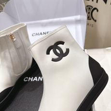高版本出厂 Chanel* 香奈儿小香F022 2026ss秋冬新款休闲街头高帮小短靴上新~时尚圈的绝 高版本出厂 Chanel* 香奈儿小香F022 2026ss秋冬新款休闲街头高帮小短靴上新~时尚圈的绝