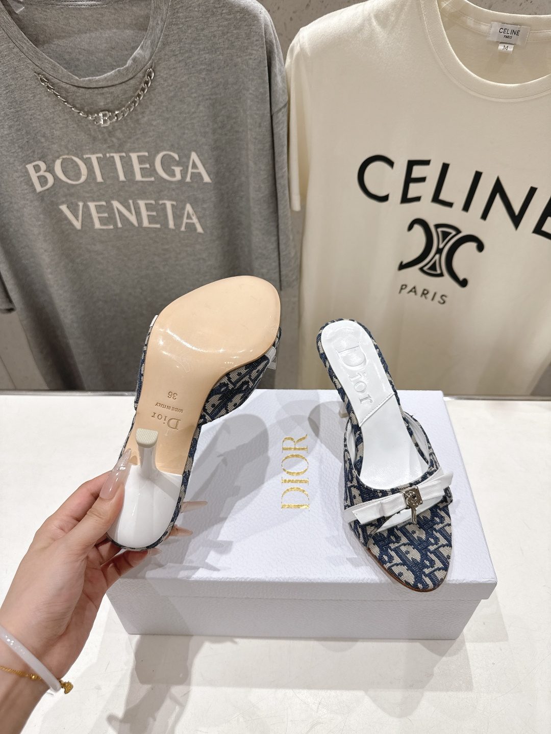 高版本出厂 Dior*迪奥F031D家2026ss夏季新款高跟拖鞋♕♕公主范十足，颜色非常抬肤色，迷人的