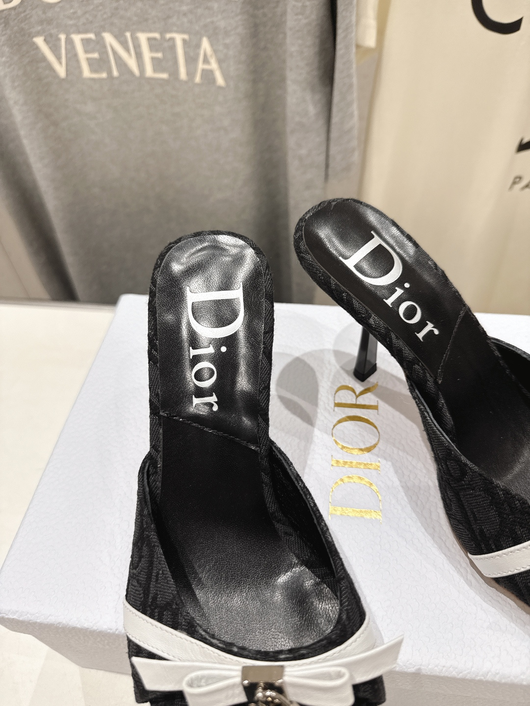 高版本出厂 Dior*迪奥F031D家2026ss夏季新款高跟拖鞋♕♕公主范十足，颜色非常抬肤色，迷人的