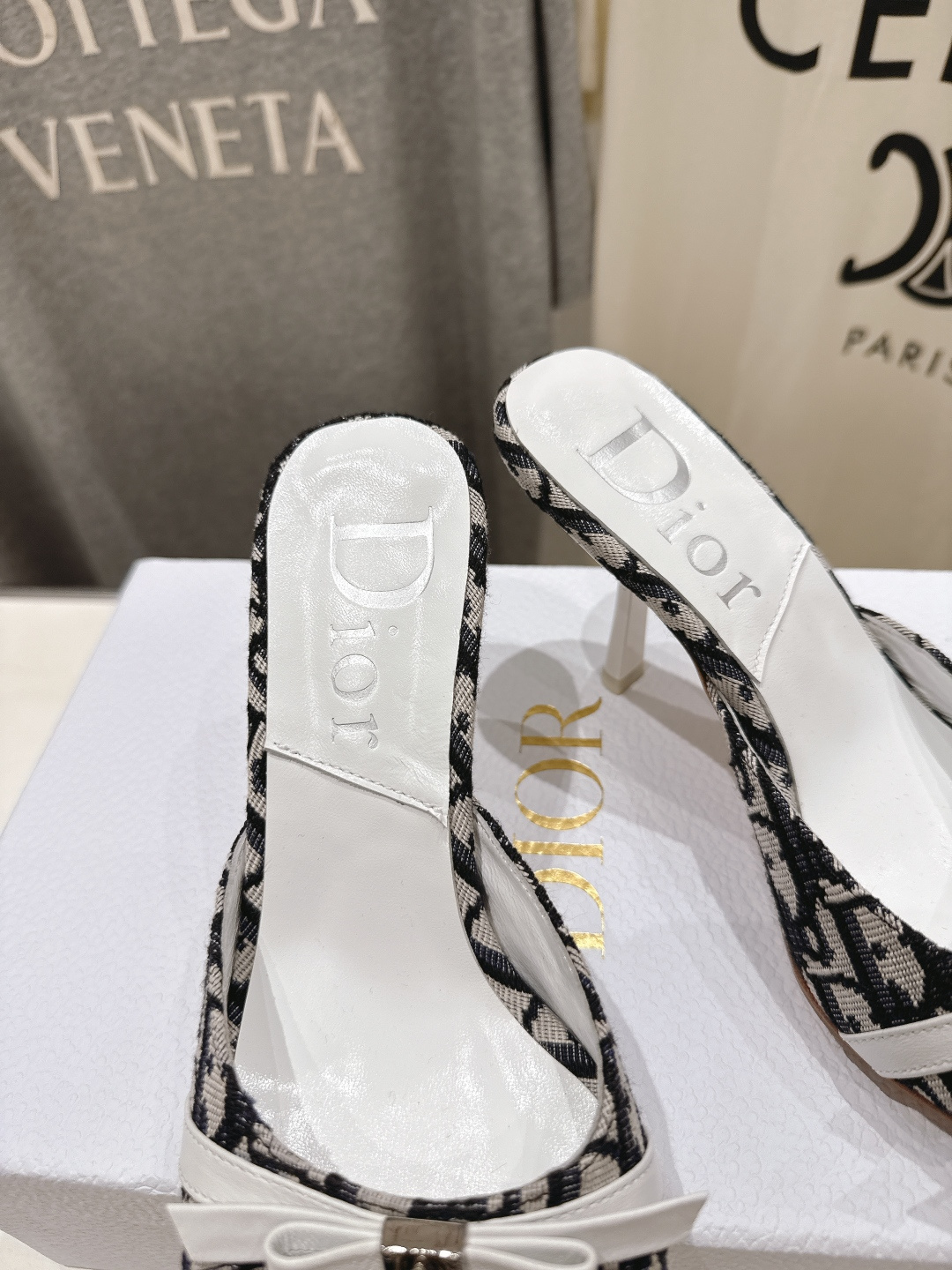 高版本出厂 Dior*迪奥F031D家2026ss夏季新款高跟拖鞋♕♕公主范十足，颜色非常抬肤色，迷人的