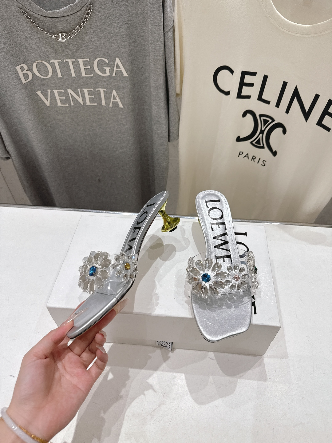 高版本出厂  LOEWE/罗意威F036 2026/ss新品复古风水钻高跟拖鞋～小红书、外网火爆款最近大