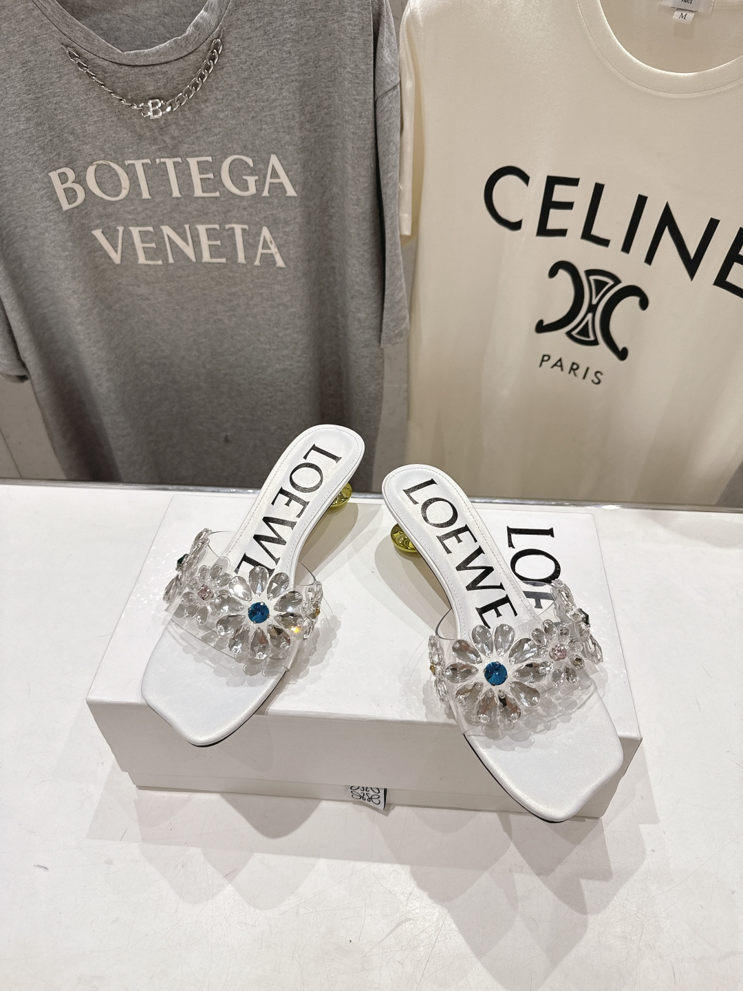 高版本出厂  LOEWE/罗意威F036 2026/ss新品复古风水钻高跟拖鞋～小红书、外网火爆款最近大