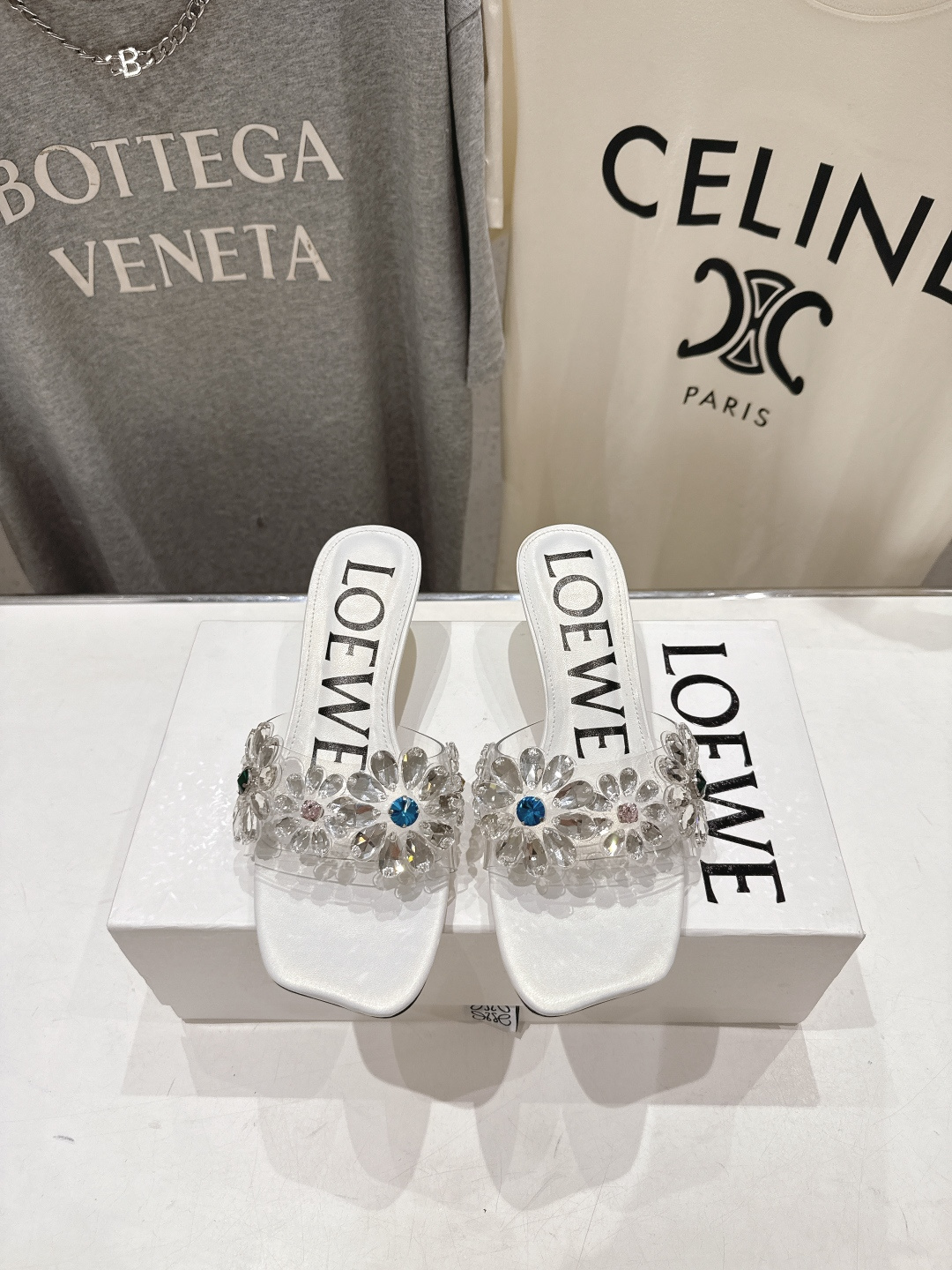 高版本出厂  LOEWE/罗意威F036 2026/ss新品复古风水钻高跟拖鞋～小红书、外网火爆款最近大