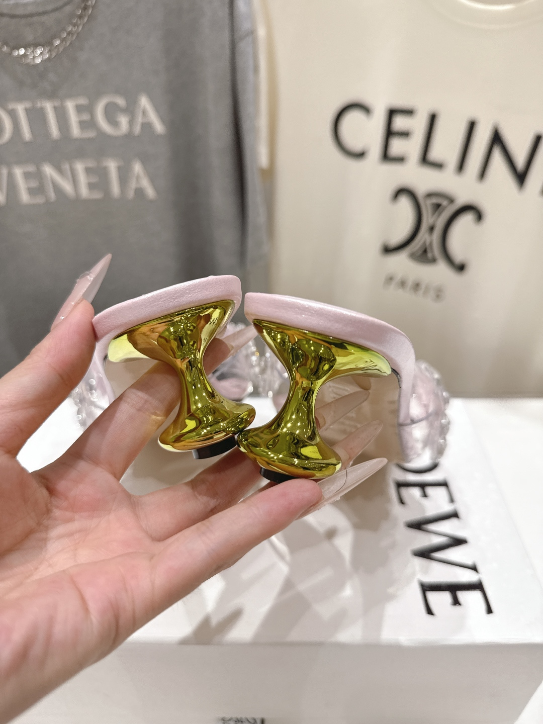 高版本出厂  LOEWE/罗意威F036 2026/ss新品复古风水钻高跟拖鞋～小红书、外网火爆款最近大