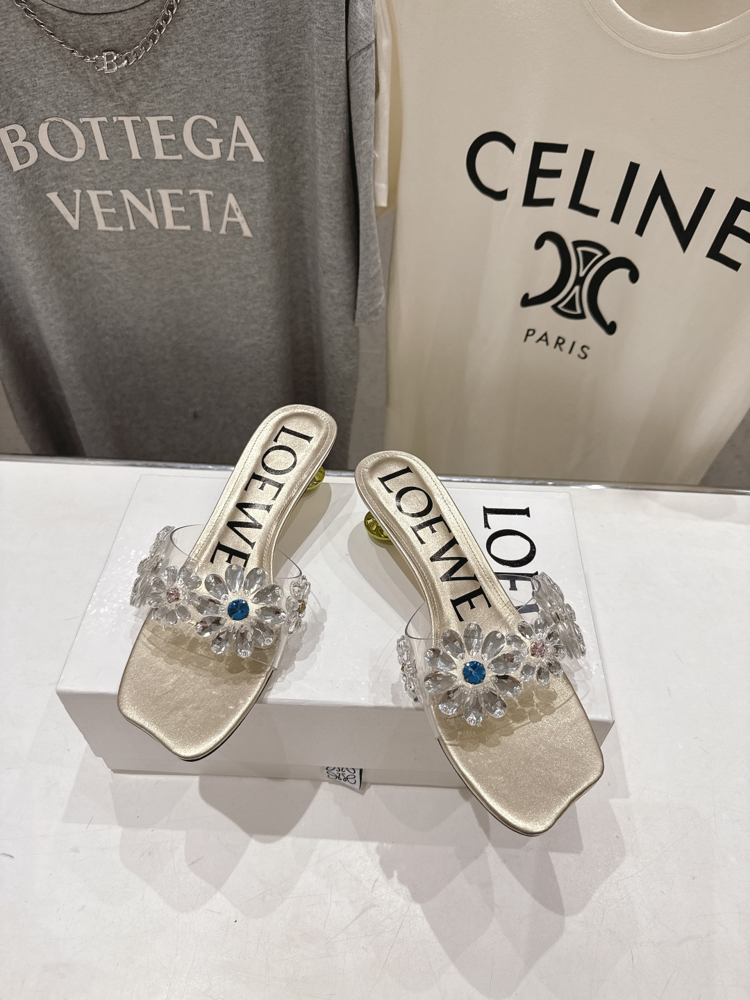 高版本出厂  LOEWE/罗意威F036 2026/ss新品复古风水钻高跟拖鞋～小红书、外网火爆款最近大