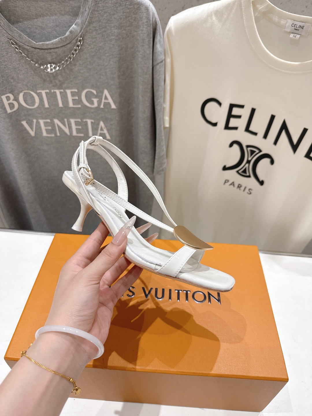 高版本出厂  Louis Vuitton ss26 new arrival LV驴牌夏季新款小高跟凉鞋简