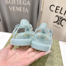 高版本出厂 Gucci*古驰 G家F036 2026ss夏季爆款平底沙滩凉鞋,在这个IN时代必备的凉鞋 高版本出厂 Gucci*古驰 G家F036 2026ss夏季爆款平底沙滩凉鞋,在这个IN时代必备的凉鞋