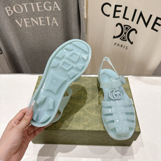 高版本出厂 Gucci*古驰 G家F036 2026ss夏季爆款平底沙滩凉鞋,在这个IN时代必备的凉鞋 高版本出厂 Gucci*古驰 G家F036 2026ss夏季爆款平底沙滩凉鞋,在这个IN时代必备的凉鞋