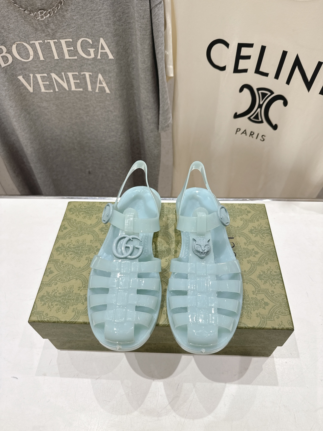 高版本出厂  Gucci*古驰 G家F036 2026ss夏季爆款平底沙滩凉鞋，在这个IN时代必备的凉鞋
