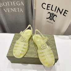 高版本出厂 Gucci*古驰 G家F036 2026ss夏季爆款平底沙滩凉鞋,在这个IN时代必备的凉鞋 高版本出厂 Gucci*古驰 G家F036 2026ss夏季爆款平底沙滩凉鞋,在这个IN时代必备的凉鞋