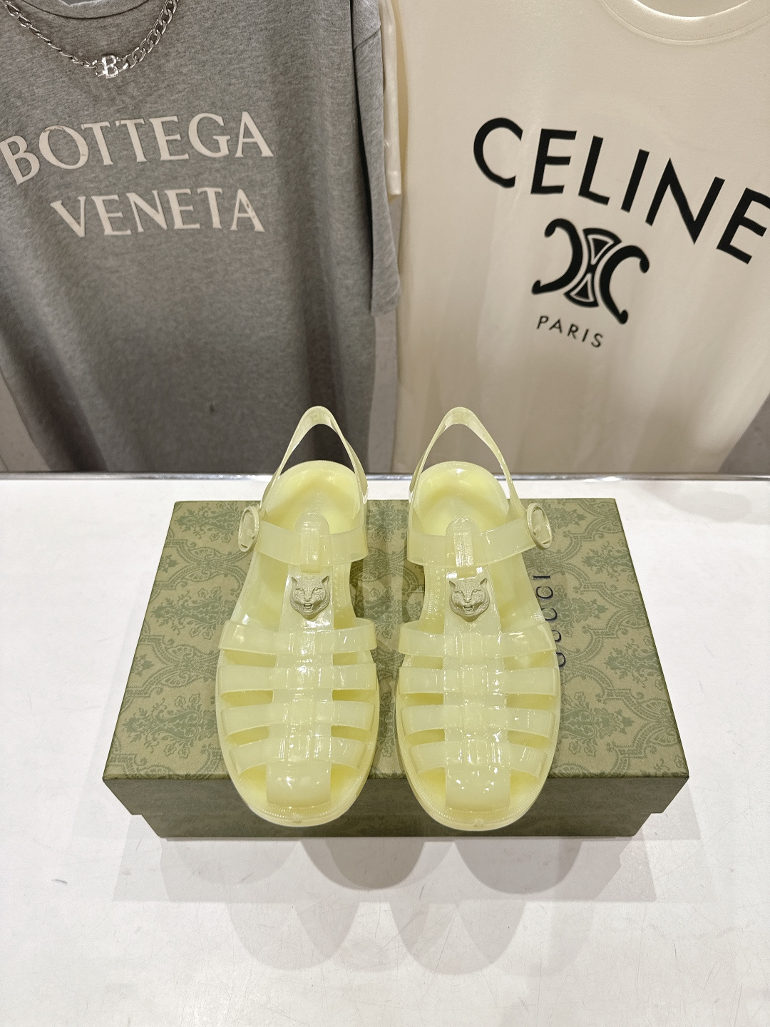 高版本出厂  Gucci*古驰 G家F036 2026ss夏季爆款平底沙滩凉鞋，在这个IN时代必备的凉鞋