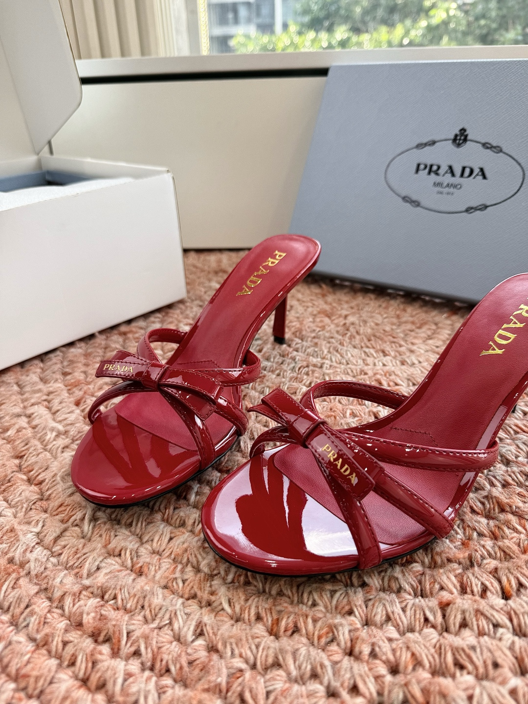 🌾G887😀2026新款 💙Prada 普拉达走秀款复古老钱风凉鞋未来科技感满满 时尚界久违的极简之美 🌾G887😀2026新款 💙Prada 普拉达走秀款复古老钱风凉鞋未来科技感满满 时尚界久违的极简之美