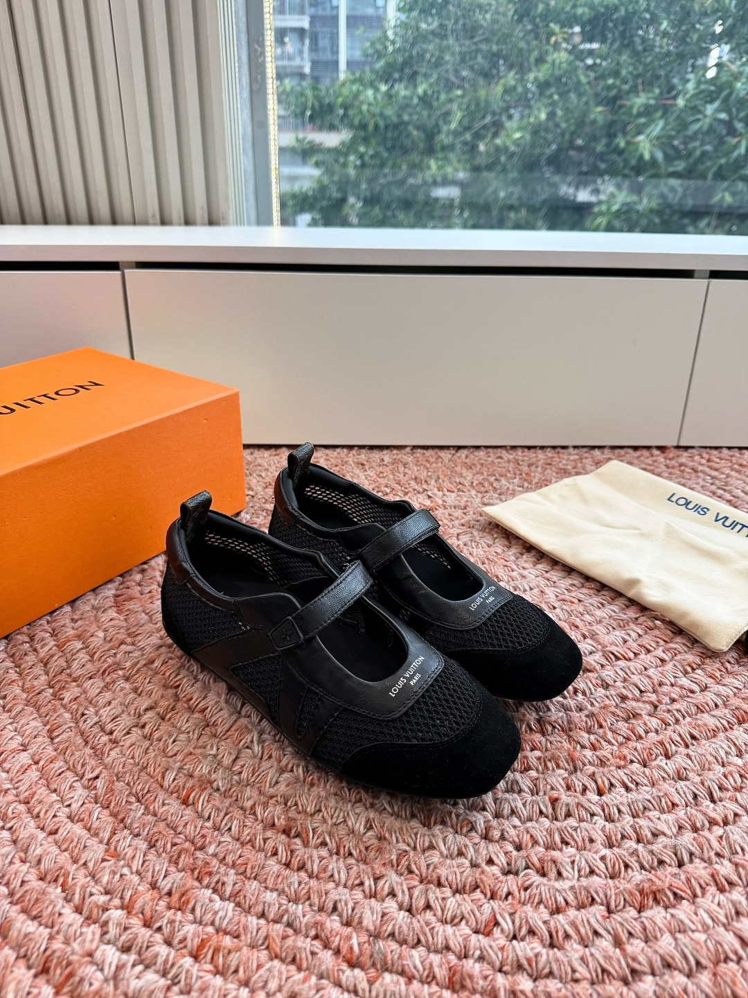 🌾G000所见即所得2026年春夏秀场上推出的 LV Footprint Soccer 芭蕾运动鞋是 P 🌾G000所见即所得2026年春夏秀场上推出的 LV Footprint Soccer 芭蕾运动鞋是 P