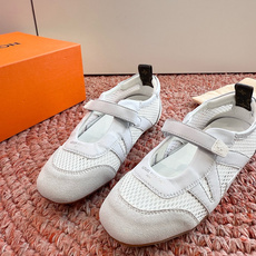 🌾G000所见即所得2026年春夏秀场上推出的 LV Footprint Soccer 芭蕾运动鞋是 P 🌾G000所见即所得2026年春夏秀场上推出的 LV Footprint Soccer 芭蕾运动鞋是 P