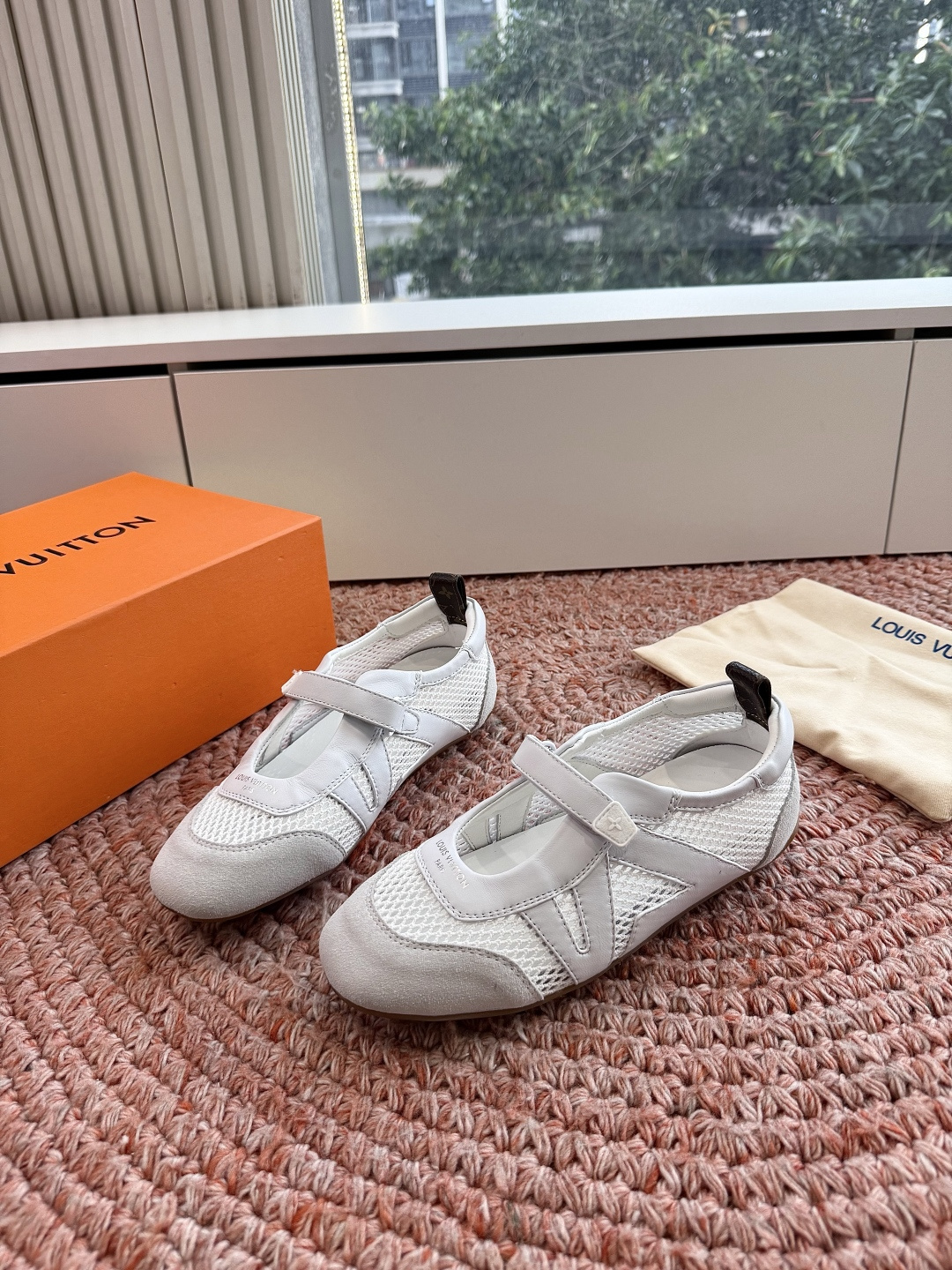 🌾G000所见即所得2026年春夏秀场上推出的 LV Footprint Soccer 芭蕾运动鞋是 P 🌾G000所见即所得2026年春夏秀场上推出的 LV Footprint Soccer 芭蕾运动鞋是 P