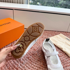 🌾G000所见即所得2026年春夏秀场上推出的 LV Footprint Soccer 芭蕾运动鞋是 P 🌾G000所见即所得2026年春夏秀场上推出的 LV Footprint Soccer 芭蕾运动鞋是 P