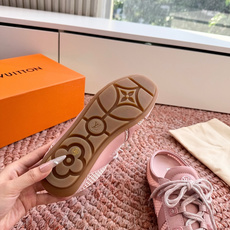 🌾G000所见即所得2026年春夏秀场上推出的 LV Footprint Soccer 芭蕾运动鞋是 P 🌾G000所见即所得2026年春夏秀场上推出的 LV Footprint Soccer 芭蕾运动鞋是 P