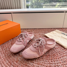 🌾G000所见即所得2026年春夏秀场上推出的 LV Footprint Soccer 芭蕾运动鞋是 P 🌾G000所见即所得2026年春夏秀场上推出的 LV Footprint Soccer 芭蕾运动鞋是 P