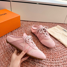 🌾G000所见即所得2026年春夏秀场上推出的 LV Footprint Soccer 芭蕾运动鞋是 P 🌾G000所见即所得2026年春夏秀场上推出的 LV Footprint Soccer 芭蕾运动鞋是 P