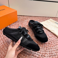 🌾G000所见即所得2026年春夏秀场上推出的 LV Footprint Soccer 芭蕾运动鞋是 P 🌾G000所见即所得2026年春夏秀场上推出的 LV Footprint Soccer 芭蕾运动鞋是 P