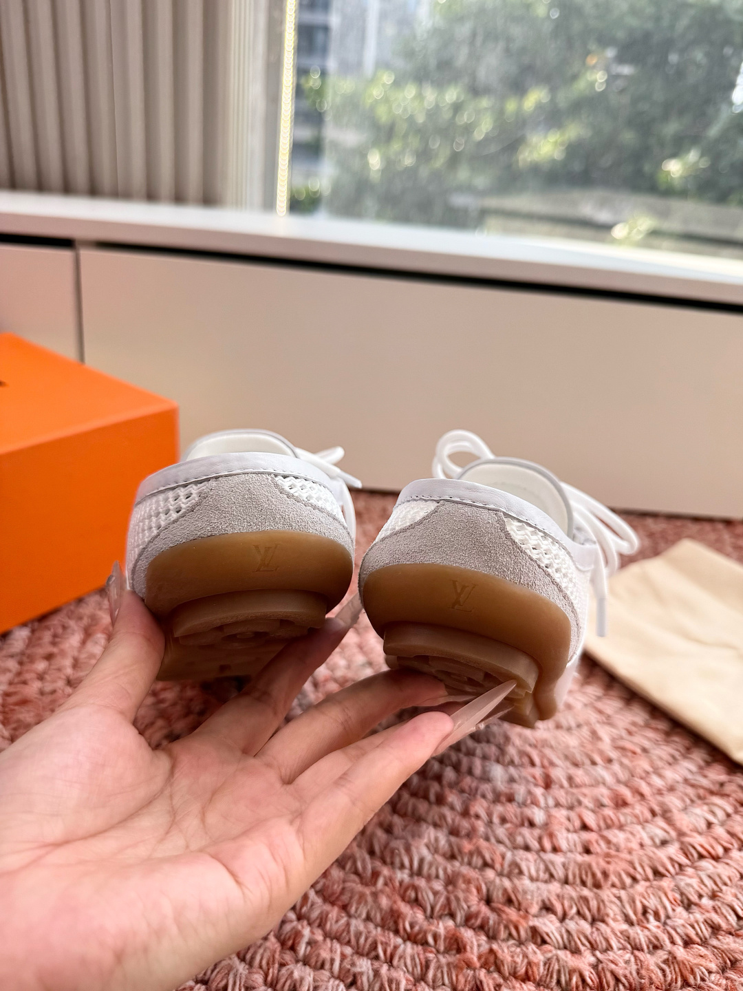 🌾G000所见即所得2026年春夏秀场上推出的 LV Footprint Soccer 芭蕾运动鞋是 P