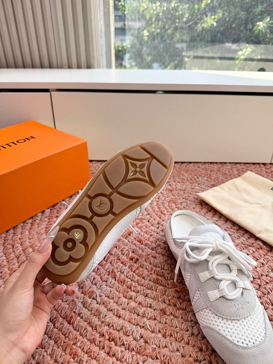 🌾G000所见即所得2026年春夏秀场上推出的 LV Footprint Soccer 芭蕾运动鞋是 P