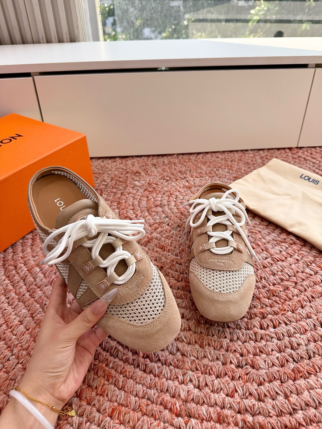 🌾G000所见即所得2026年春夏秀场上推出的 LV Footprint Soccer 芭蕾运动鞋是 P 🌾G000所见即所得2026年春夏秀场上推出的 LV Footprint Soccer 芭蕾运动鞋是 P