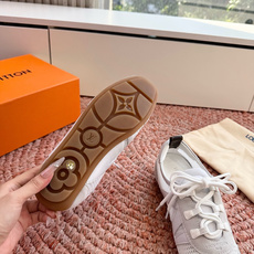 🌾G000所见即所得2026年春夏秀场上推出的 LV Footprint Soccer 芭蕾运动鞋是 P 🌾G000所见即所得2026年春夏秀场上推出的 LV Footprint Soccer 芭蕾运动鞋是 P