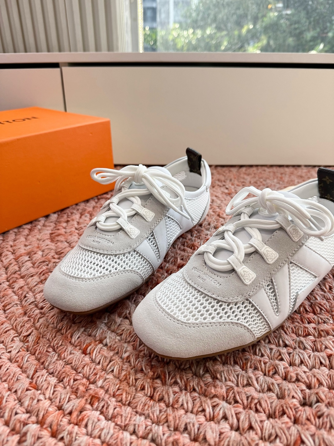 🌾G000所见即所得2026年春夏秀场上推出的 LV Footprint Soccer 芭蕾运动鞋是 P 🌾G000所见即所得2026年春夏秀场上推出的 LV Footprint Soccer 芭蕾运动鞋是 P