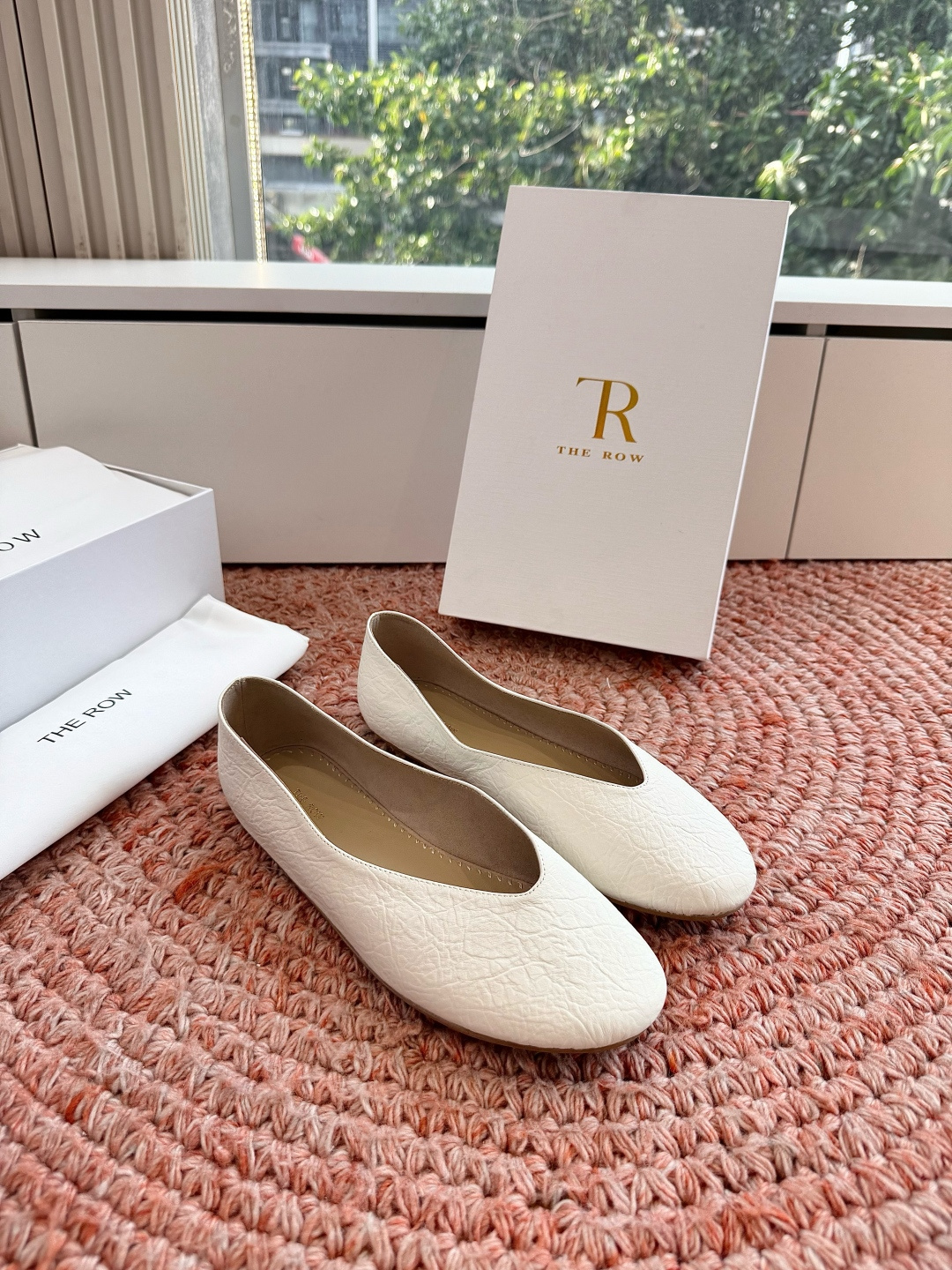 🌾所见即所得G679代购级别the roe慕乐包头拖鞋一定要收了它 有一丢高级又简约的感觉其实除了好看以
