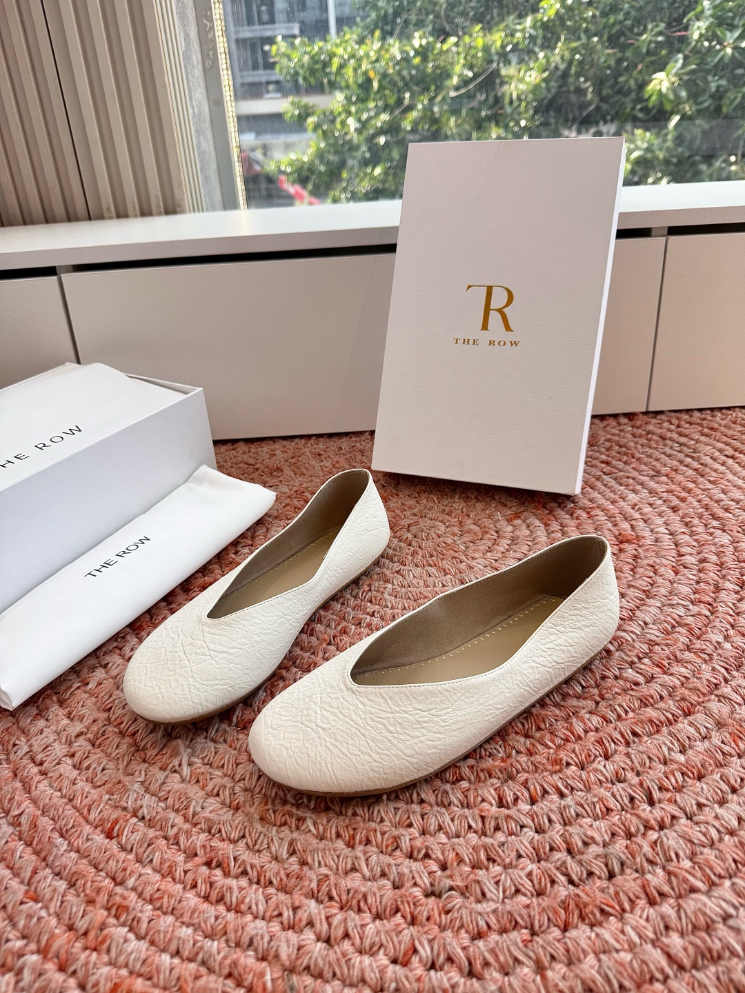 🌾所见即所得G679代购级别the roe慕乐包头拖鞋一定要收了它 有一丢高级又简约的感觉其实除了好看以