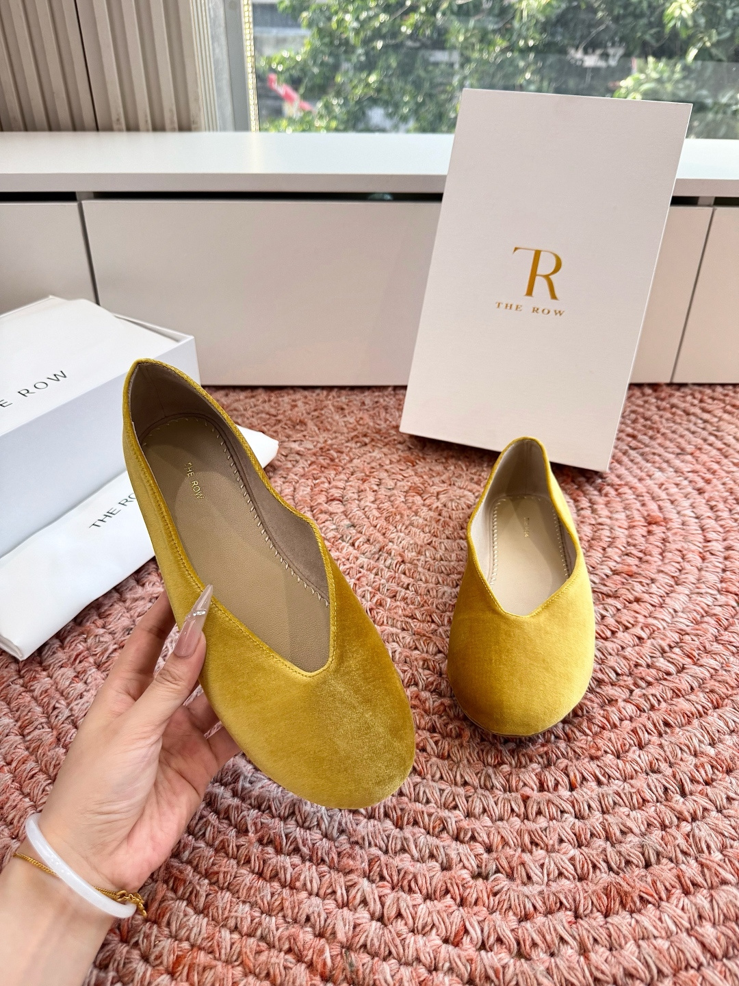 🌾所见即所得G679代购级别the roe慕乐包头拖鞋一定要收了它 有一丢高级又简约的感觉其实除了好看以 🌾所见即所得G679代购级别the roe慕乐包头拖鞋一定要收了它 有一丢高级又简约的感觉其实除了好看以