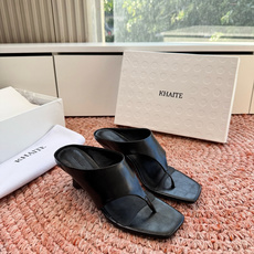 🌾G213顶级品质KHAIT*26ss夏季新款交叉绑带高跟凉鞋这双交叉绑带高跟凉鞋,把品牌标志性的极简美 🌾G213顶级品质KHAIT*26ss夏季新款交叉绑带高跟凉鞋这双交叉绑带高跟凉鞋,把品牌标志性的极简美
