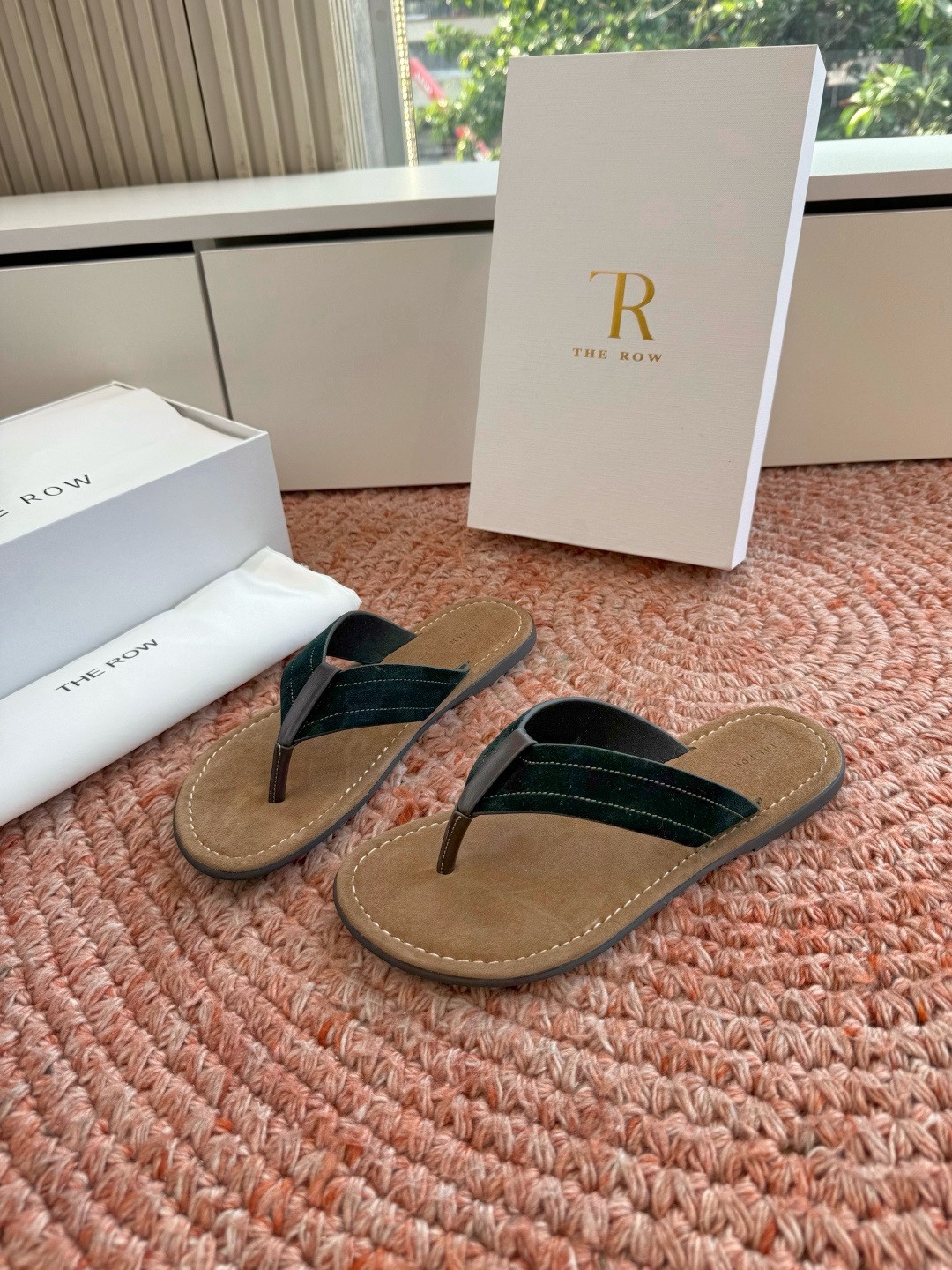 🌾所见即所得G038代购级别the roe慕乐夹脚拖鞋一定要收了它 有一丢高级又简约的感觉其实除了好看以 🌾所见即所得G038代购级别the roe慕乐夹脚拖鞋一定要收了它 有一丢高级又简约的感觉其实除了好看以