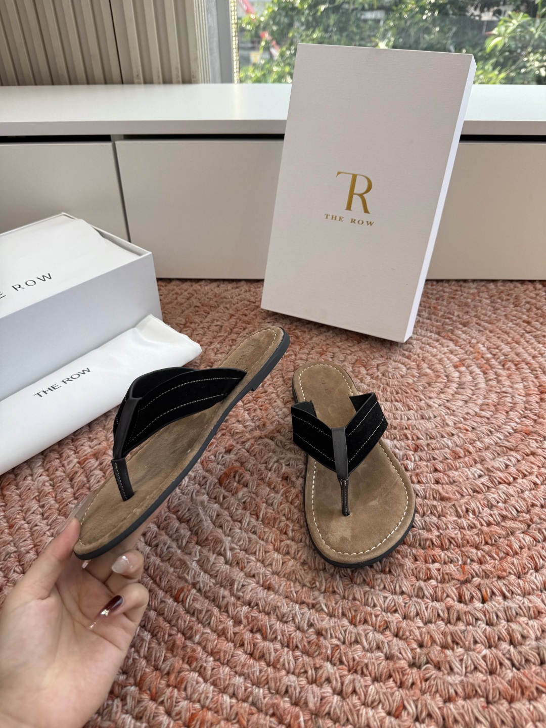 🌾所见即所得G038代购级别the roe慕乐夹脚拖鞋一定要收了它 有一丢高级又简约的感觉其实除了好看以 🌾所见即所得G038代购级别the roe慕乐夹脚拖鞋一定要收了它 有一丢高级又简约的感觉其实除了好看以