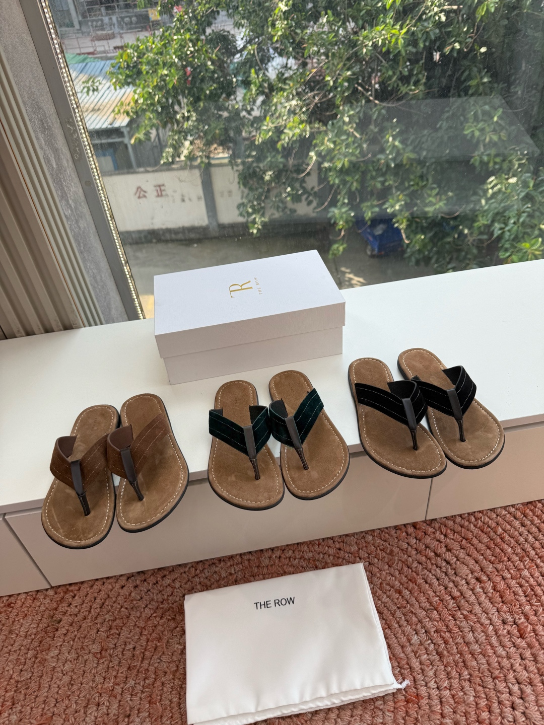 🌾所见即所得G038代购级别the roe慕乐夹脚拖鞋一定要收了它 有一丢高级又简约的感觉其实除了好看以